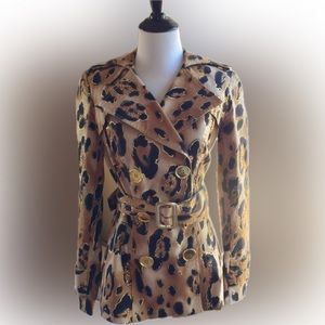 EUC Cache jacket in a gold animal print